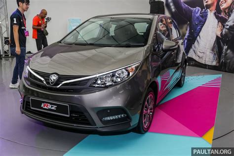 Proton has officially launched the facelifted 2019 iriz and persona, bringing over 300 changes to each model on the exterior and interior of the cars. Proton Iriz facelift 2019 - 5 varian ditawarkan; enjin 1 ...