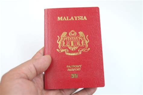 Indian passport holders can get malaysia visa on arrival only if they fulfil some conditions. M'sian passport ranks fourth in Asia, visa-free in 179 ...