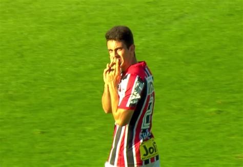 Recibe noticias, estadísticas, videos, resúmenes y más sobre elche mediocampista emiliano rigoni en espn. Shaylon, do São Paulo (Foto: Reprodução)