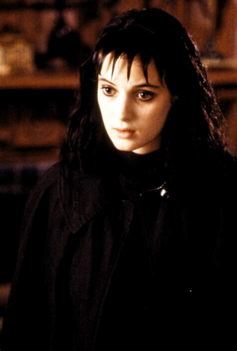 Are you a ghost, too? Winona Ryder in Beetlejuice (1988 in 2020 | Filmy ...