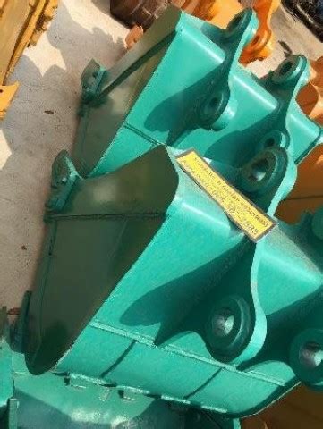 Machine comes with the following: บุ้งกี๋ kobelco sk100 | thaitractor.com