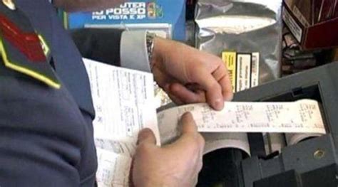 Cosa pensi di app lotteria degli scontrini? Da luglio la lotteria degli scontrini, premi da uno a 5 milioni - Tgcom24