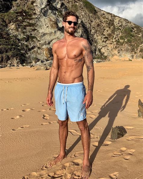 Kevin trapp describes his coffee habit as something between addiction and pleasure. the eintracht frankfurt and german national team goalkeeper drinks too much of one of the world's most popular. Hot Football Players — Kevin Trapp 😍