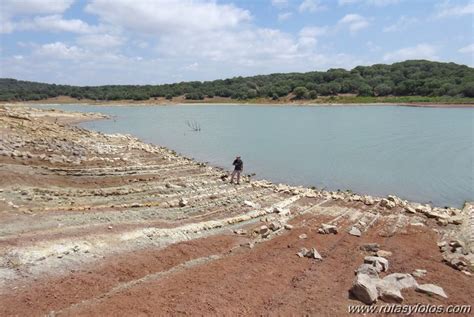 Sep 28, 2021 · la reserva hídrica en españa continúa a la baja y se sitúa ahora con 22.537 hectómetros cúbicos al 40,3 % de su capacidad, lo que supone un descenso respecto a la semana pasada de 109. el blog de manuel: Cañada Real de Mercegal - Embalse del ...