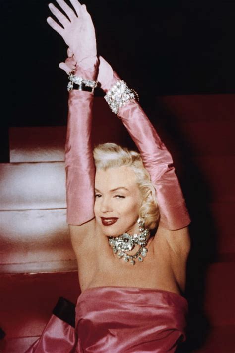Accédez au top 20 des meilleurs robe marilyn monroe de mai 2021. Marilyn Monroe en robe bustier