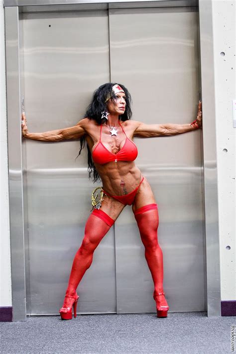 Ifbb pro bodybuilder, propta private trainer & nutrition tech, model, entertainer, lover of cats of all sizes! Rhonda Lee Quaresma | Things I like | Pinterest | Muscles ...