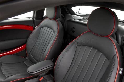 Untuk membelinya, sobat otomotif perlu mengeluarkan uang mencapai 775 juta rupiah dan hanya tersedia satu tipe yakni versi standard. Mini Cooper Baru, Luaran Comel, Dalaman Luar Biasa