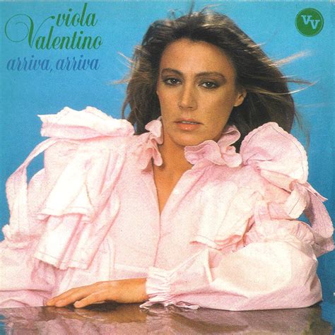 Viola valentino (canzo, como, 1° luglio 1953), è una cantante italiana. Sanremo festival: Sanremo 1983 - VIOLA VALENTINO - Arriva ...