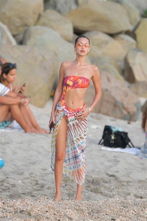 Maybe you would like to learn more about one of these? Pin by 1 Mouse King on bellz in 2020 | Bella hadid outfits ...