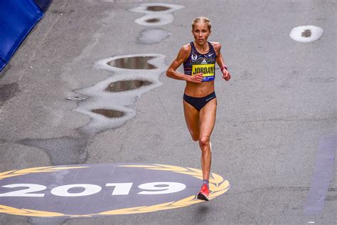 Find your next challenge & destination. Jordan Hasay Eyes Big Record at Chicago Marathon - Women's ...