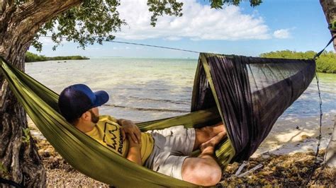 The extra space is there, but how it's used is up to you. Best Bug Net for Hammock Camping (2021 Top 10) ⋆ Outside Rush