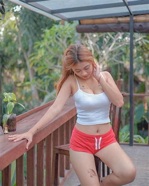 Bigo hot live sri ayu tarisa goyang toge (part 2). Anti Hoax-Hoax Club: Galeri Foto HOT Sri Ayu Tarisa, Cewek ...
