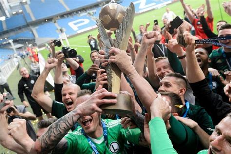 Zwischen dem meister der ekstraklasa und dem gewinner des polnischen pokals wird der polnische superpokal (superpuchar) ausgespielt. Legia Warschau sichert sich 14. Meistertitel in Polen