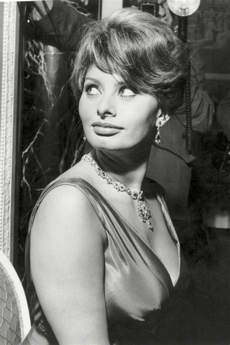Фэнтези, 3 часа германия (фрг) • михаэль пфлегар. Sophia Loren: The Style And Wisdom Of A Screen Goddess