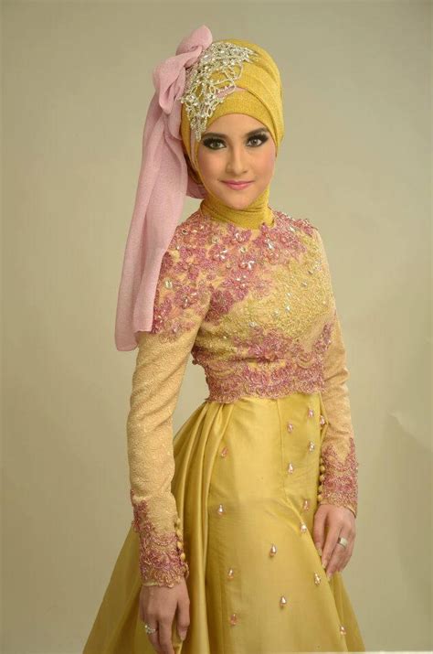 Maybe you would like to learn more about one of these? Model Kebaya Hijab Modern Kuning - Inspirasi Model Kebaya