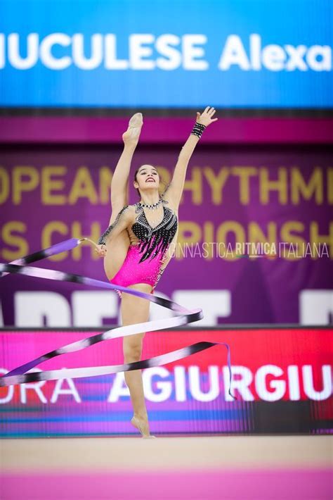 Alexandra agiurgiuculese conquista infatti una storica medaglia di bronzo individuale nella finale alla palla, un risultato che riporta una ginnasta azzurra su un podio mondiale dopo ben 27 anni. Alexandra Agiurgiuculese (Italy), European Championships ...