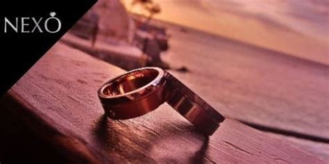 ¿ En qué mano va el anillo de compromiso ? | Joyería Nexo