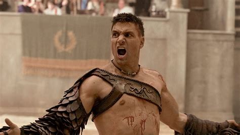 Энди уитфилд andy whitfield (в 38 лет) лиам макинтайр liam mcintyre (в 28 лет) ману беннетт manu bennett (в 40 лет) дастин клэр dustin. Спартак Кровь И Песок Актеры : Спартак: Кровь и песок (1 ...