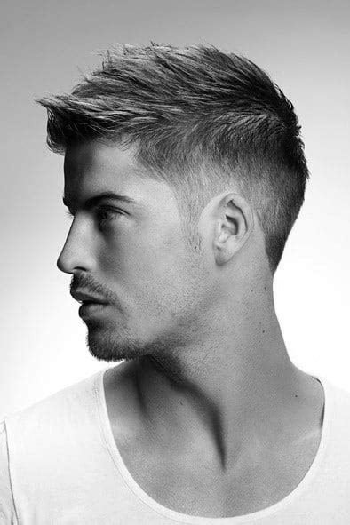 It's a combination of the right cut plus styling that enhances texture and volume. 60 Short Hairstyles For Men With Thin Hair - Fine Cuts