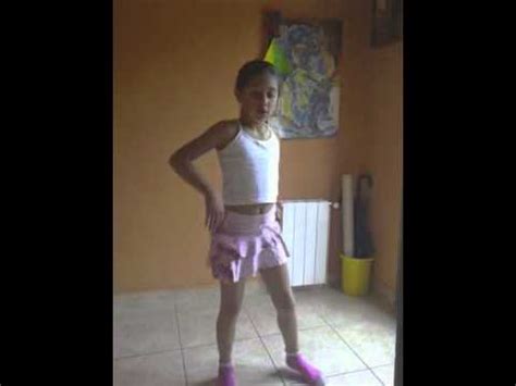 Todo o vídeo enviado terá. NIÑA BAILANDO BACHATA - YouTube