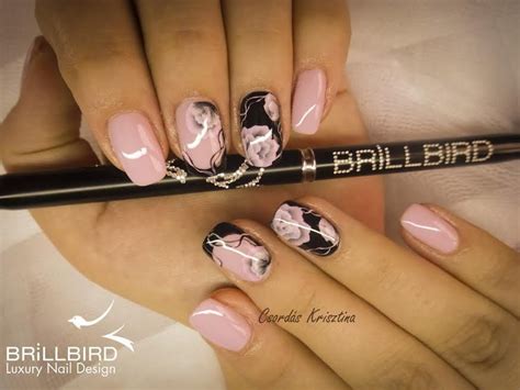 A lehetséges okok közé tartozik a(z) atópiás dermatitisz. BrillBird | Nailart, Műköröm, Körmök