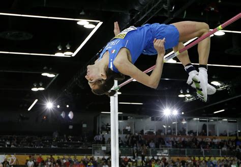 La figlia di fiona may è solo sesta nel lungo con 6,45: Salto a 2,39: nuovo record per Tamberi, ma poi si ...