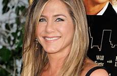 aniston jennifer simple beauty her wedding band close routine reveals very