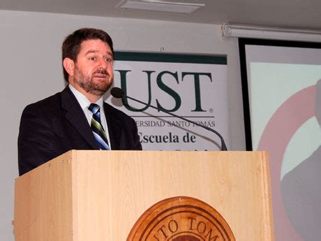 Tres ensayos acerca del futuro. Claudio Orrego invitó a los jóvenes a restablecer las ...