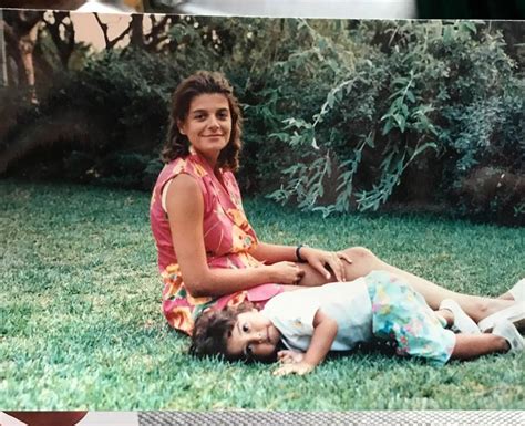É filha de hélder pinheiro, falecido em 2010, e de áurea pinheiro. Filho de Júlia Pinheiro derrete corações com prova de amor ...