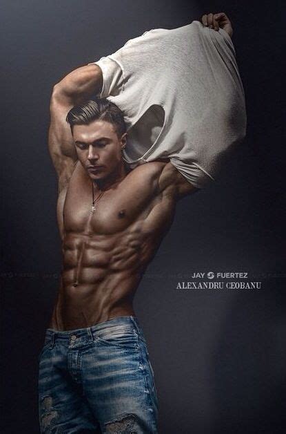 🎁 only visiting or wishing to watch your favorite wrestlingmale scene for the first time? Great pose and use of prop by JF my idol | Mooie mannen ...