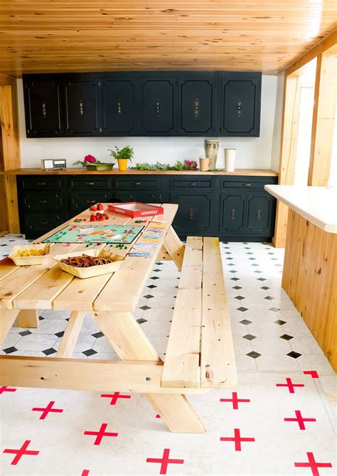 By bringing this style, absolutely we should add some particular picnic stuff to support our picnic style kitchen table. Picnic-like Table for the Dining Space in 2020 | Indoor ...