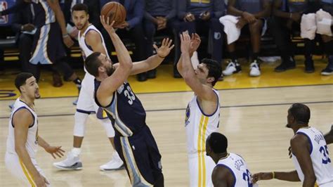 It's the final game of the regular season, and the schedule makers couldn't have gotten it better: NBA: Remontada épica de los Grizzlies en casa de los Warriors