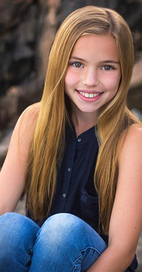Young gymnast hotshot leaves crowd in awe (youtube exclusive) | little big shots. We Are Little Stars Wals Model Roberta - Foto