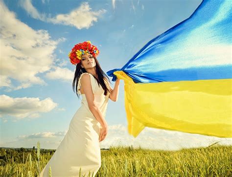 День «взять детей на свою работу». Праздник День Конституции Украины 2016 года: какого числа ...