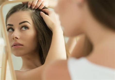 What causes red itchy scalp and hair loss? What Causes an Itchy Scalp with Hair Loss and How Do I