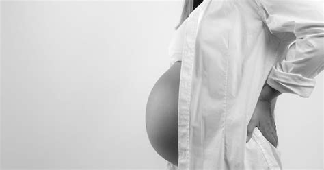 Ab einem alter von 52 jahren geht die wahrscheinlichkeit, schwanger zu werden, gegen 0. Das perfekte Alter, um schwanger zu werden