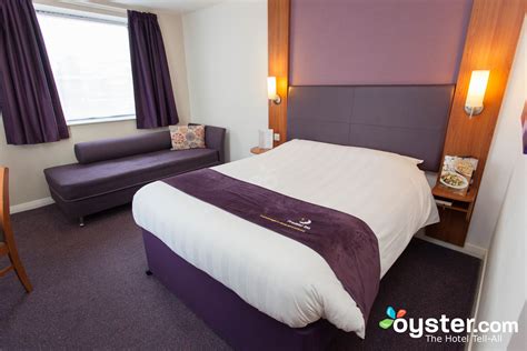 What are some restaurants close to premier inn birmingham nec/airport hotel? Premier Inn Birmingham City Centre (New St Station) Hotel ...