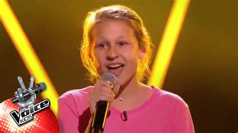 The voice kids is a belgian music talent show for aspiring singers aged 8 to 14, based on the concept of the show the voice van vlaanderen. Axelle - 'Heavy' | Blind Auditions | The Voice Kids | VTM ...
