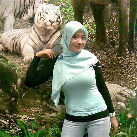 Indonesia hijab susu gede sange berat by bokepsantuy. 49 best jilboob images on Pinterest | Arab women, Arabian women and Arabic women