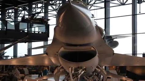 In dit museum zijn voorwerpen te zien uit de tweede wereldoorlog. Nationaal Militair Museum in Soesterberg - YouTube