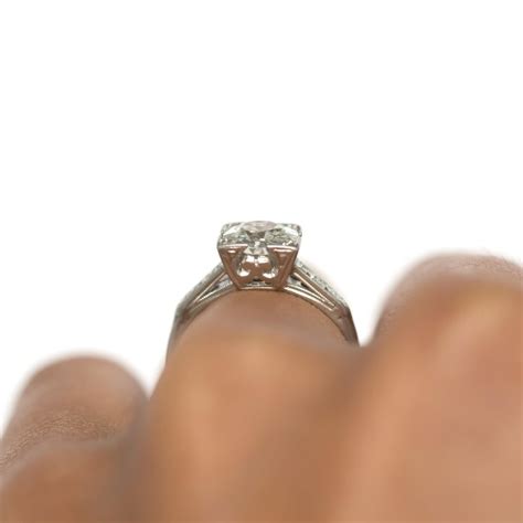 Discover our engagement rings now: .90 Carat Diamond Platinum Engagement Ring For Sale at 1stdibs