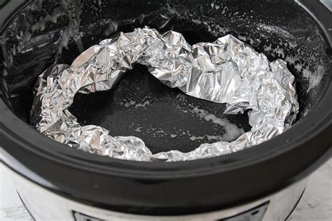 Set the cooker to its lowest setting and let it sit for eight to ten hours. Crock Pot Heat Settings Symbols / How To Use The Crock Pot Express Pressure Cooker / You can see ...