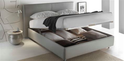 Se non sai quale scegliere, dai un'occhiata alle differenze. Letto Con Contenitore Rialzato : Letto Con Contenitore ...