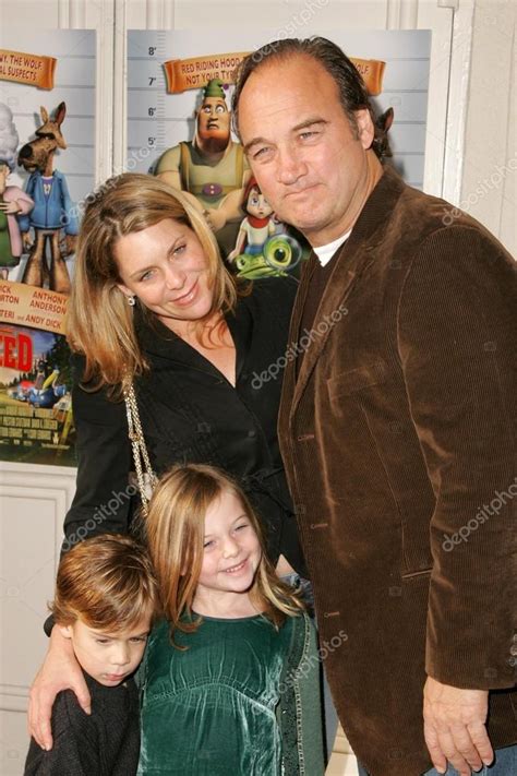 He is a 2004 graduate of wesleyan university. Jim Belushi and Jennifer Sloan with family - Stock ...