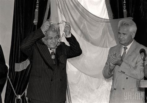 Он занял президентский пост в результате событий августа 1991 года. Президентські вибори в Україні: історія і уроки - Обираєш ТИ!