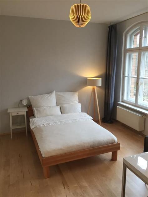 Das Schlafzimmer im Clean-Look mit tollen Designermöbeln ...
