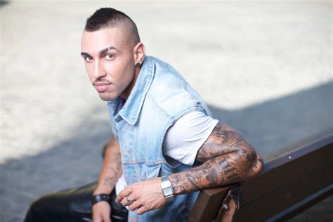 Alex velea | hey ma. Alex Velea şi-a făcut un nou tatuaj! Iată unde a găsit loc ...