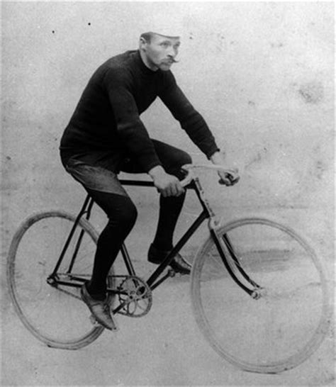 En 1868, se celebró en un parque de parís la primera competición ciclista. Il primo Tour de France, 1903. | iononcercoiotrovo