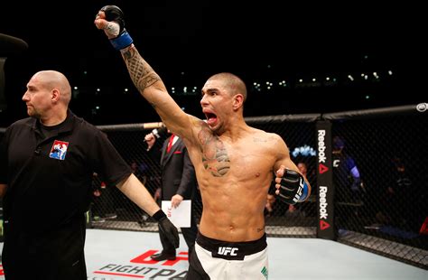 Tem no ufc como um de seus sonhos realizados. Ex-UFC Lucas Mineiro volta a lutar no exterior e encara ...