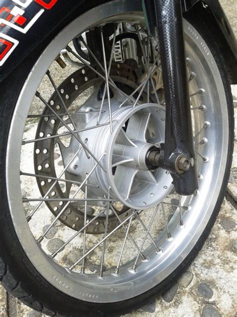 Jual velg pelek rossi rosi set vega r.jupiter z.jupiter mx.plus stell jari dengan harga rp750.000 dari toko online setia racing motor, kab. Perbedaan Tromol Jupiter Z Dengan Jupiter Mx - Tips Membedakan